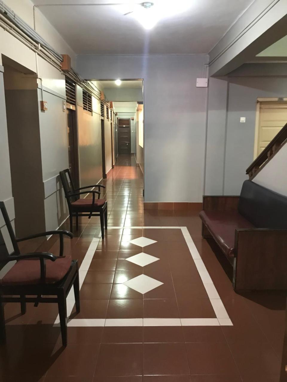 Hotel Satkar Cafeteria Белґаум Екстер'єр фото